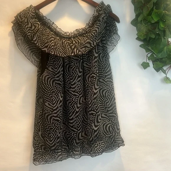 Marina Luna Modern Silk Top - Picture 4 of 6